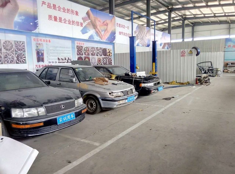 飞斯特培训基地训练用车