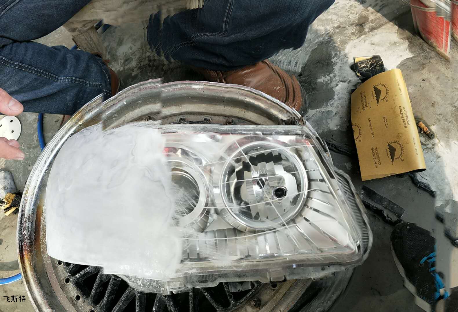 汽車車燈劃痕
